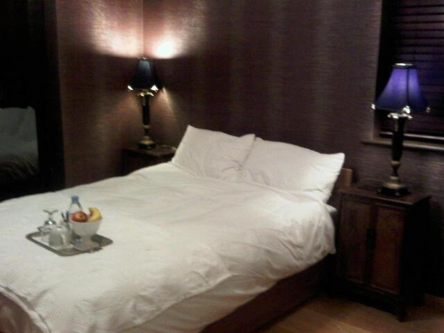 Mulberry House Hotel Hertford Room photo
